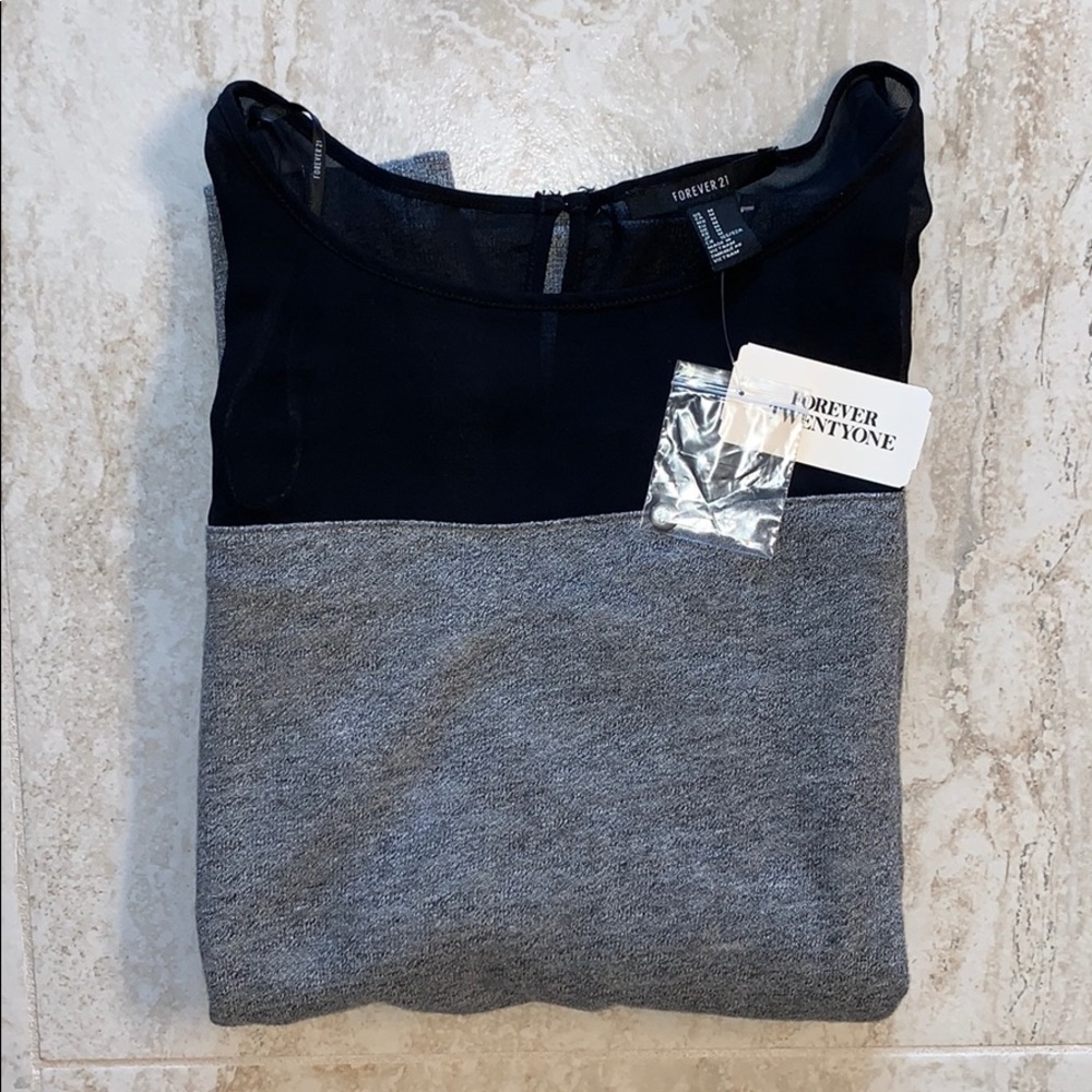 Forever 21 Long Sleeve Sweater - Medium